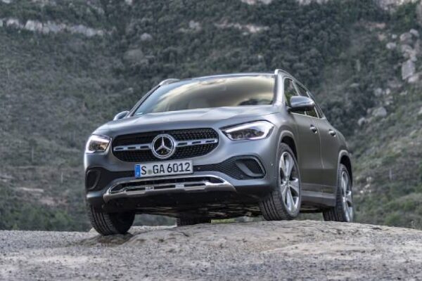 Mercedes GLA ibrida