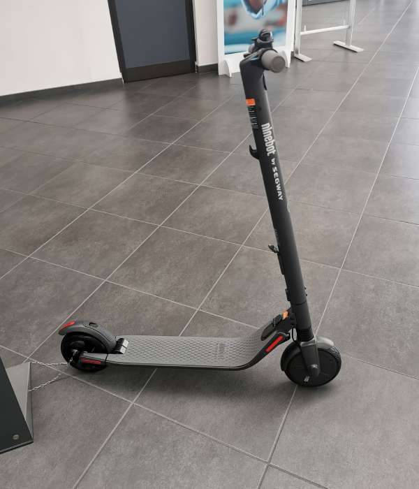 monopattino es2 mercedes benz segway