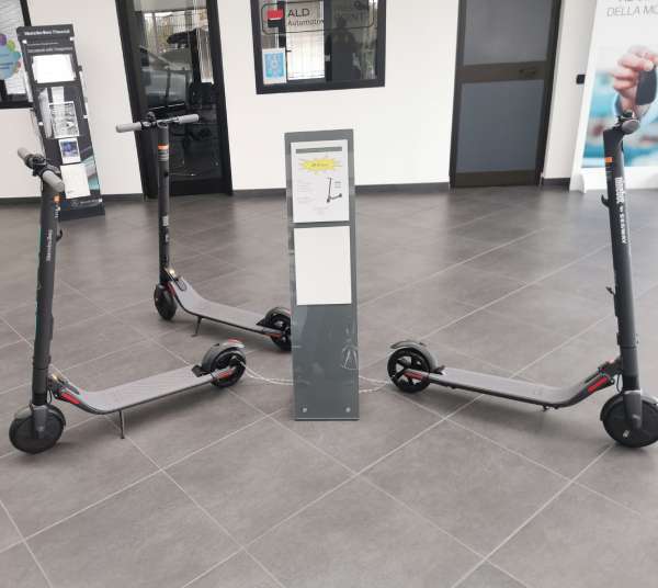 promozione monopattini es2 mercedes benz