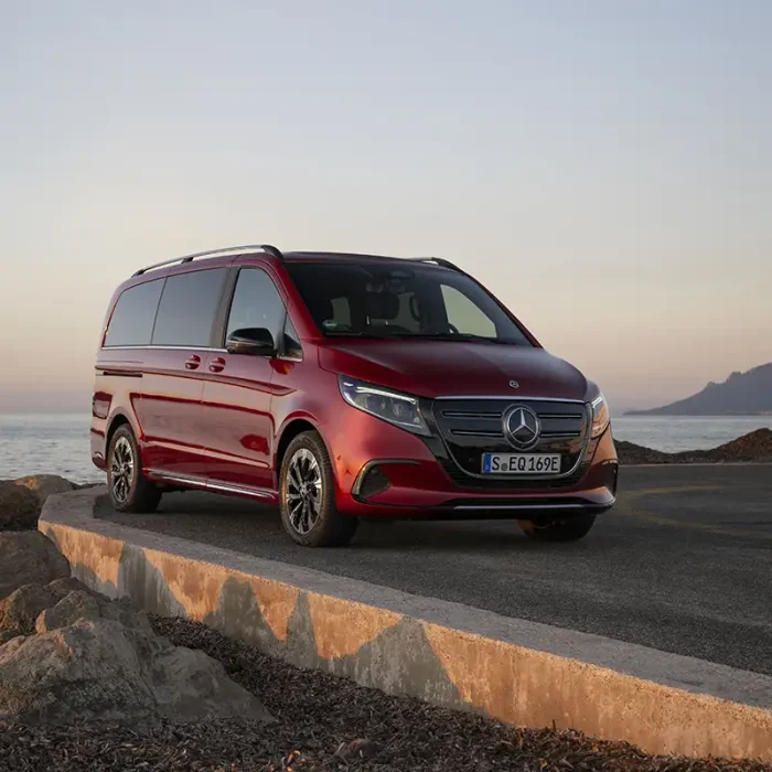 Nuove EQV e Classe V di Mercedes